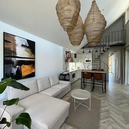 Beige Villa באלאטונקנשה מראה חיצוני תמונה