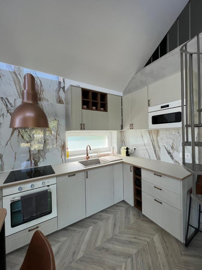 Beige Villa באלאטונקנשה מראה חיצוני תמונה